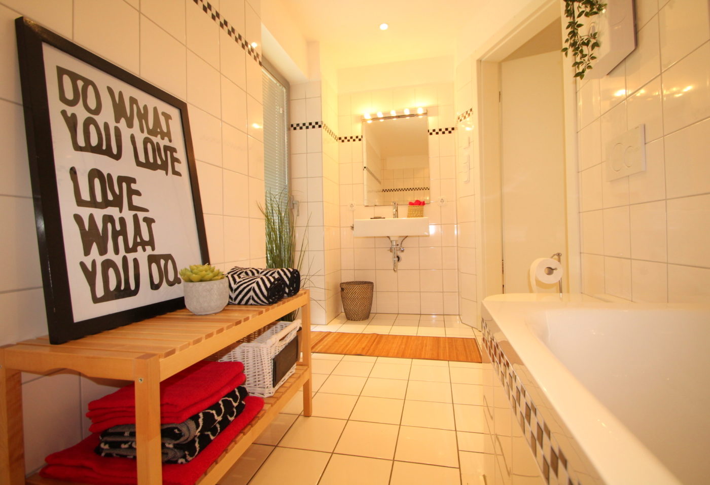 Badezimmer nach dem Homestaging durch Nicole Biernath von Blickfang Homestaging in Soest