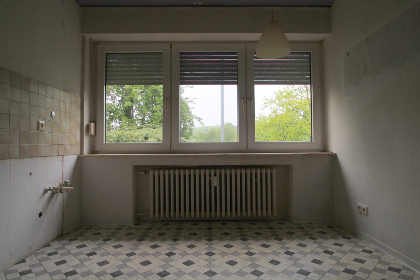 Vorher Foto der Küche. Küche vor dem Homestaging durch Blickfang Homestaging in Soest
